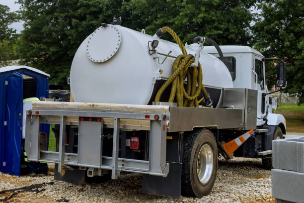 Best Restroom trailer rental cost  in Glasgow, VA